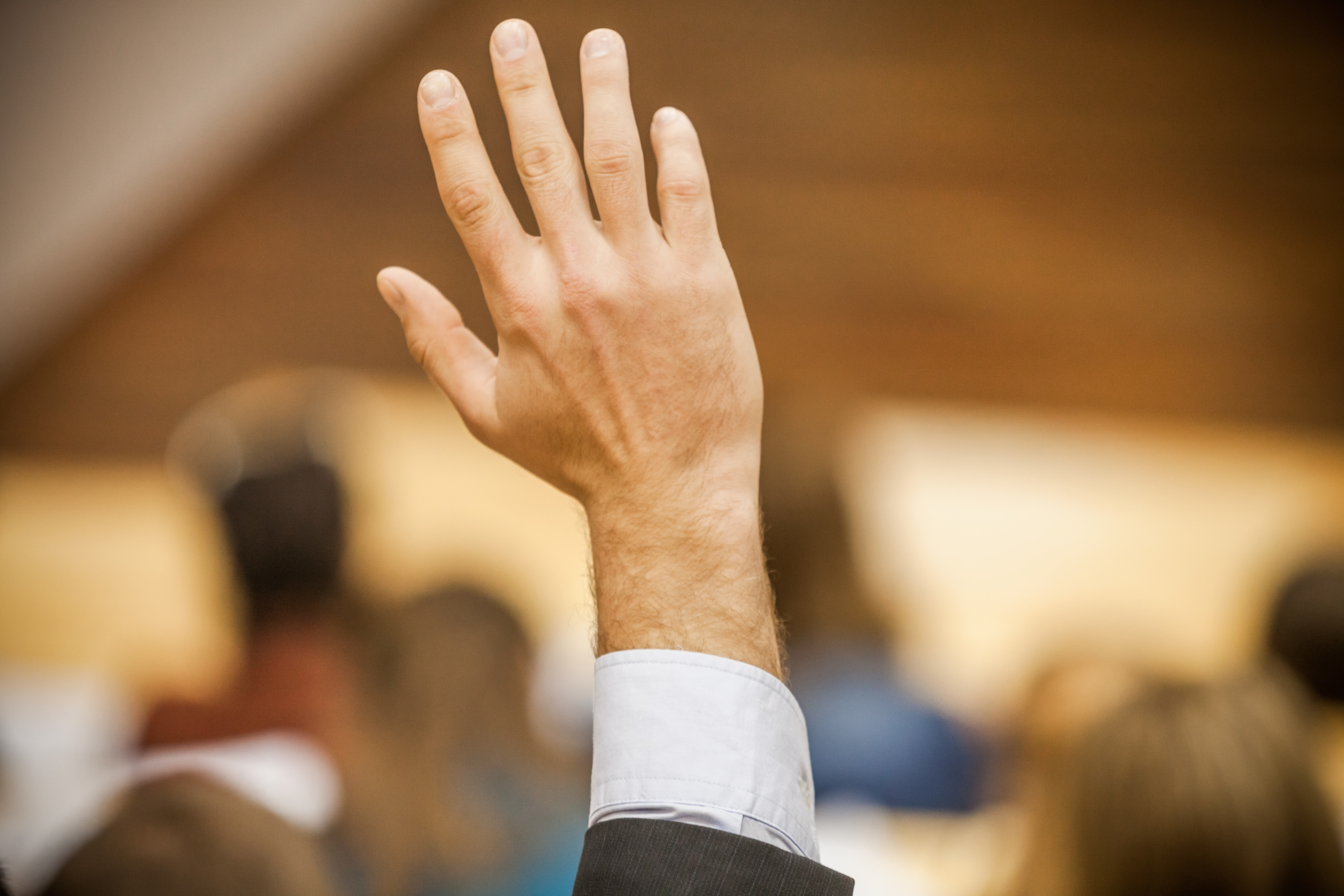 license : https://kr.123rf.com/photo_90847689_%EC%A0%9C%EA%B8%B0-%EC%86%90-%ED%99%95%EB%8C%80-%EC%82%AC%EC%A7%84.html